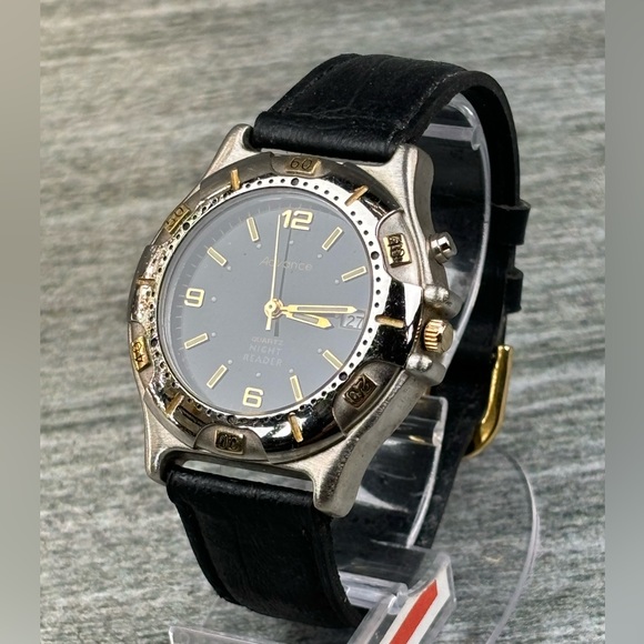 Advance Quartz Night Reader Date VX42 Analog Adult Wrist Watch Japan Works - Picture 2 of 16